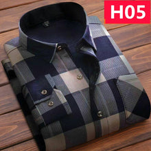 Charger l'image dans la galerie, Winter Thick Velvet Dress Shirt For Men Casual Long Sleeve Plaid Warm Fleece Lining Shirts Fashion Soft Flannel Plus Size L-4XL