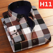 Charger l'image dans la galerie, Winter Thick Velvet Dress Shirt For Men Casual Long Sleeve Plaid Warm Fleece Lining Shirts Fashion Soft Flannel Plus Size L-4XL